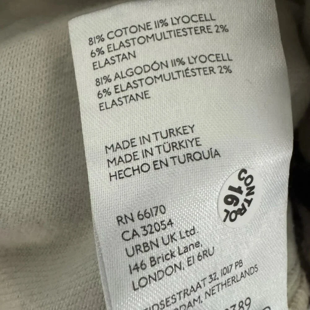 Pilcro Gray and Cream Abstract Women's Flare Jeans - Picture 11 of 12